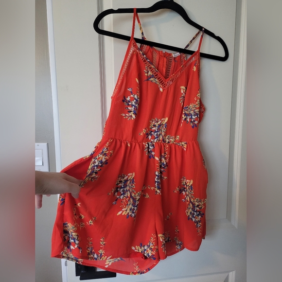 Summer Romper / Jumpsuit with pockets - Picture 1 of 4